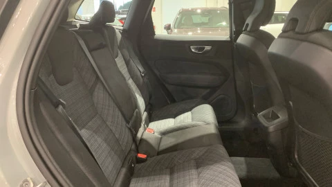 Volvo XC60 2.0 B5 G MHEV Core Auto AWD