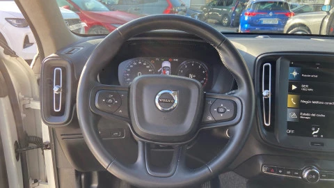 Volvo XC40 1.5 T2 Momentum Core