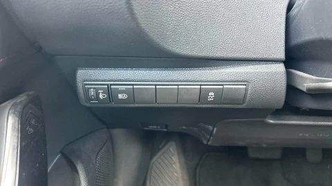 Toyota Corolla 2.0 180H GR-SPORT E-CVT