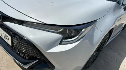 Toyota Corolla 2.0 180H GR-SPORT E-CVT