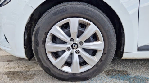 Renault Clio Life SCe 49 kW (67CV)