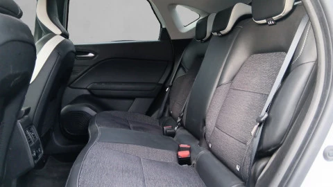 Renault Captur techno Fast Track E-Tech híbrido 105 kW