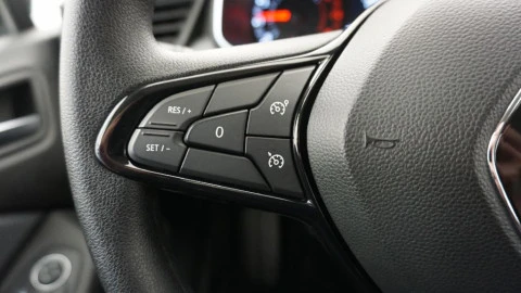 Renault Clio Business SCe 49 kW (67CV)