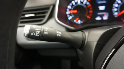 Renault Clio Business SCe 49 kW (67CV)