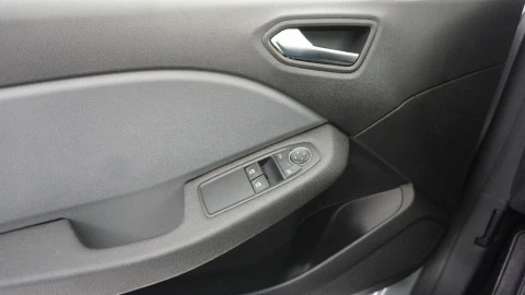 Renault Clio Business SCe 49 kW (67CV)