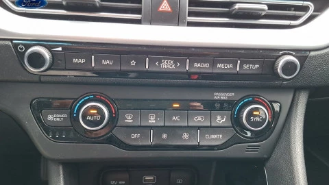 Kia Niro 1.6 GDi HEV 104kW (141CV) Drive