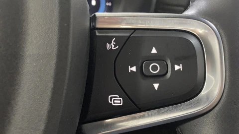 Volvo XC40 2.0 B3 G Core Auto