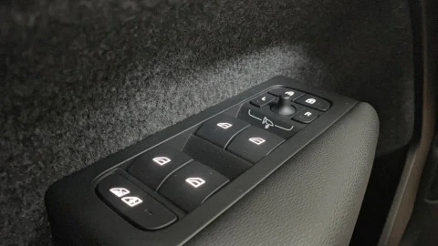 Volvo XC40 2.0 B3 G Core Auto