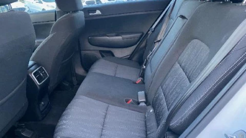 Kia Sportage 1.6 MHEV Business 85kW (115CV) 4x2