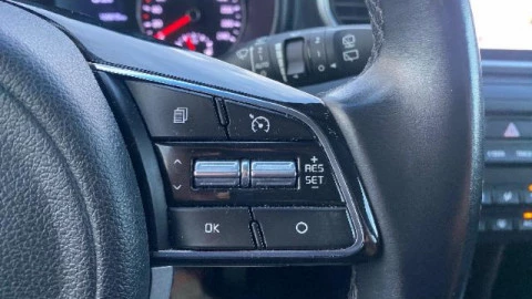 Kia Sportage 1.6 MHEV Business 85kW (115CV) 4x2