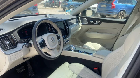 Volvo XC60 2.0 B5 G MHEV Ultra Dark Auto AWD