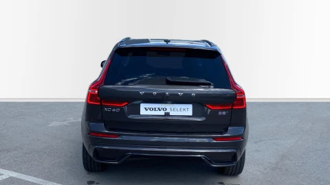 Volvo XC60 2.0 B5 G MHEV Ultra Dark Auto AWD