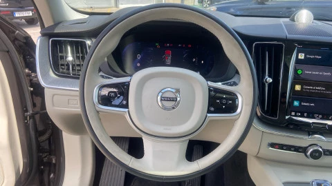 Volvo XC60 2.0 B5 G MHEV Ultra Dark Auto AWD