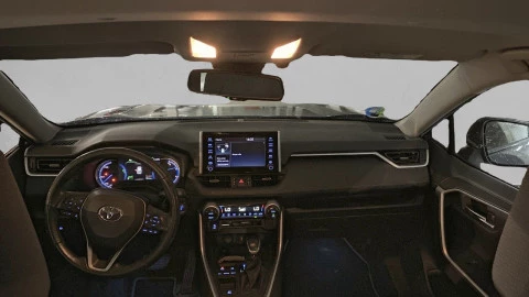 Toyota Rav4 2.5l 220H Advance
