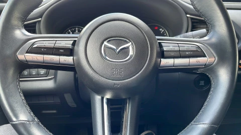 Mazda CX-30  2.0 Skyactiv-X Zenith 2WD 137