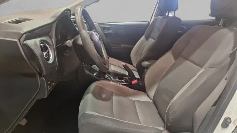 Toyota Auris 1.4 90D Active