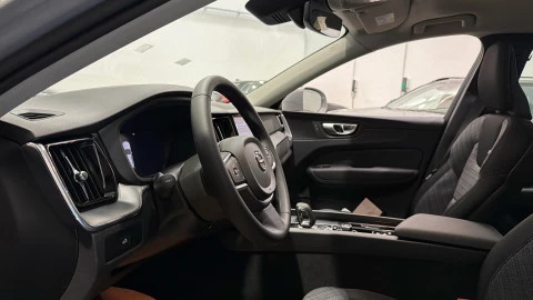 Volvo XC60 B5 G MHEV Core AWD Auto 184 kW (250 CV)