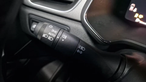 Renault Captur techno Eco-G 100cv (74 kW)