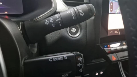 Renault Captur techno Eco-G 100cv (74 kW)