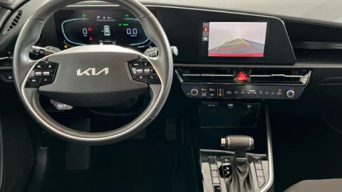 Kia Niro 1.6 GDi HEV 104kW (141CV) Concept