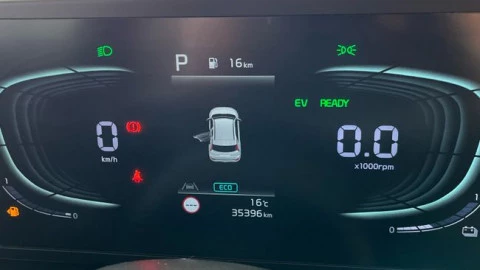 Kia Niro 1.6 GDi HEV 104kW (141CV) Concept