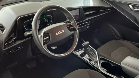 Kia Niro 1.6 GDi HEV 104kW (141CV) Concept