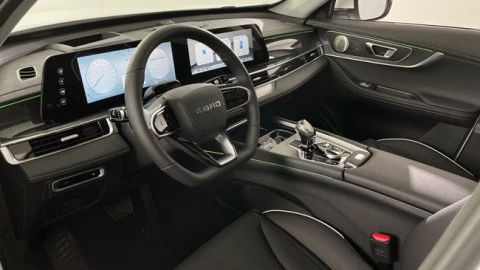 EBRO S700 1.5 TGDI PHEV Luxury E-CVT
