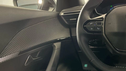 Peugeot 2008 Allure Pack Puretech 100 S&S 6 Vel. MAN