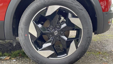 Renault Captur techno Eco-G 100cv (74 kW)