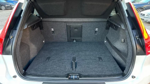 Volvo XC40 2.0 D4 AWD Momentum Auto