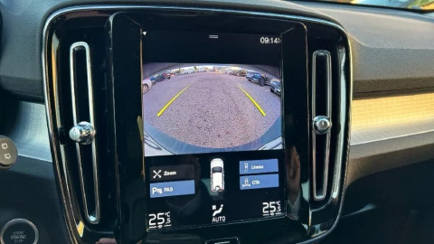 Volvo XC40 2.0 D4 AWD Momentum Auto