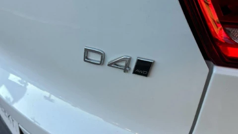 Volvo XC40 2.0 D4 AWD Momentum Auto
