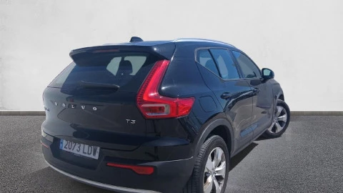 Volvo XC40 1.5 T3 Business Plus Auto