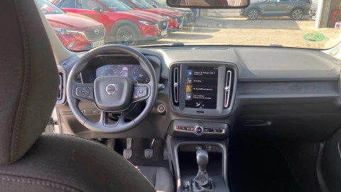Volvo XC40 1.5 T2 Momentum Core
