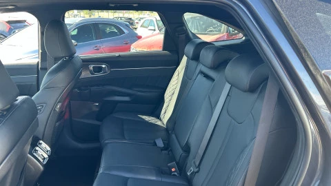 Kia Sorento 1.6 T-GDi HEV Black Edition 4x2 7pl