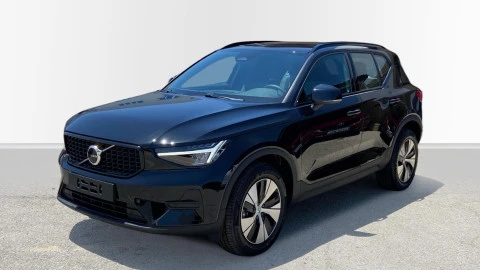 Volvo XC40 2.0 B3 G Plus Dark Auto