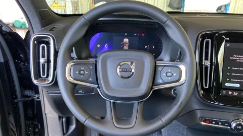 Volvo XC40 2.0 B3 G Plus Dark Auto