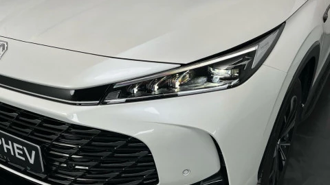 MG HS 1.5T PLUG IN HYBRID LUXURY