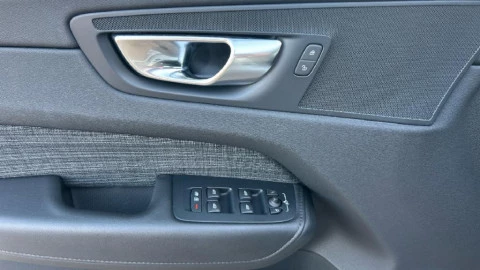 Volvo XC60 2.0 B4 D Core Auto