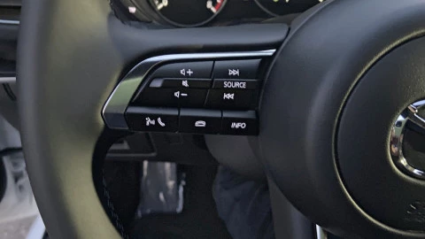 Mazda3 2.5L E-SKY G MHEV 103kW 6AT Prime-line