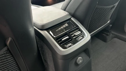 Volvo XC90 2.0 T8 AWD Core Recharge Auto