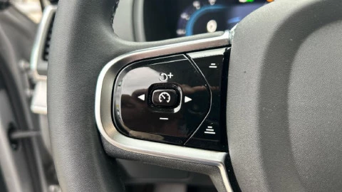 Volvo XC90 2.0 T8 AWD Core Recharge Auto