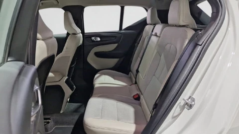 Volvo XC40 1.5 T3 Business Plus Auto