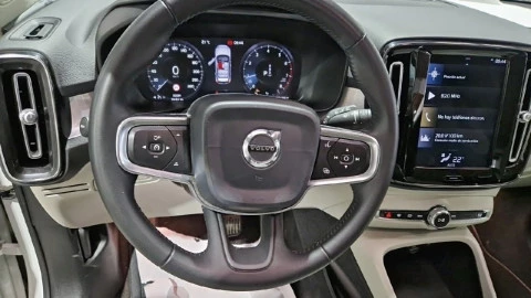 Volvo XC40 1.5 T3 Business Plus Auto