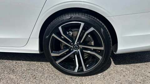 Volvo V90 2.0 T6 AWD Recharge Ultra Dark Auto