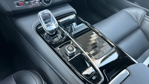 Volvo V90 2.0 T6 AWD Recharge Ultra Dark Auto