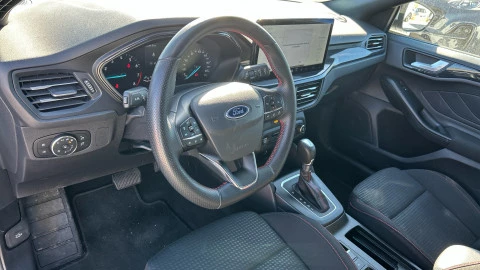Ford Focus 1.0 Ecoboost MHEV 114kW ST-Line Auto