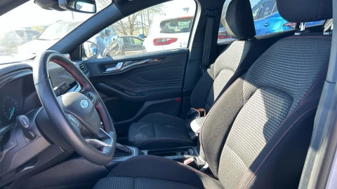 Ford Focus 1.0 Ecoboost MHEV 114kW ST-Line Auto