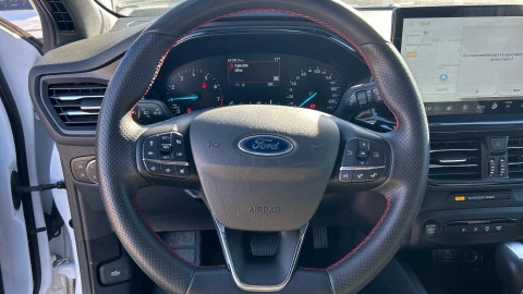 Ford Focus 1.0 Ecoboost MHEV 114kW ST-Line Auto