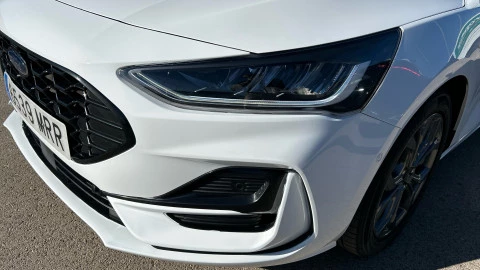 Ford Focus 1.0 Ecoboost MHEV 114kW ST-Line Auto